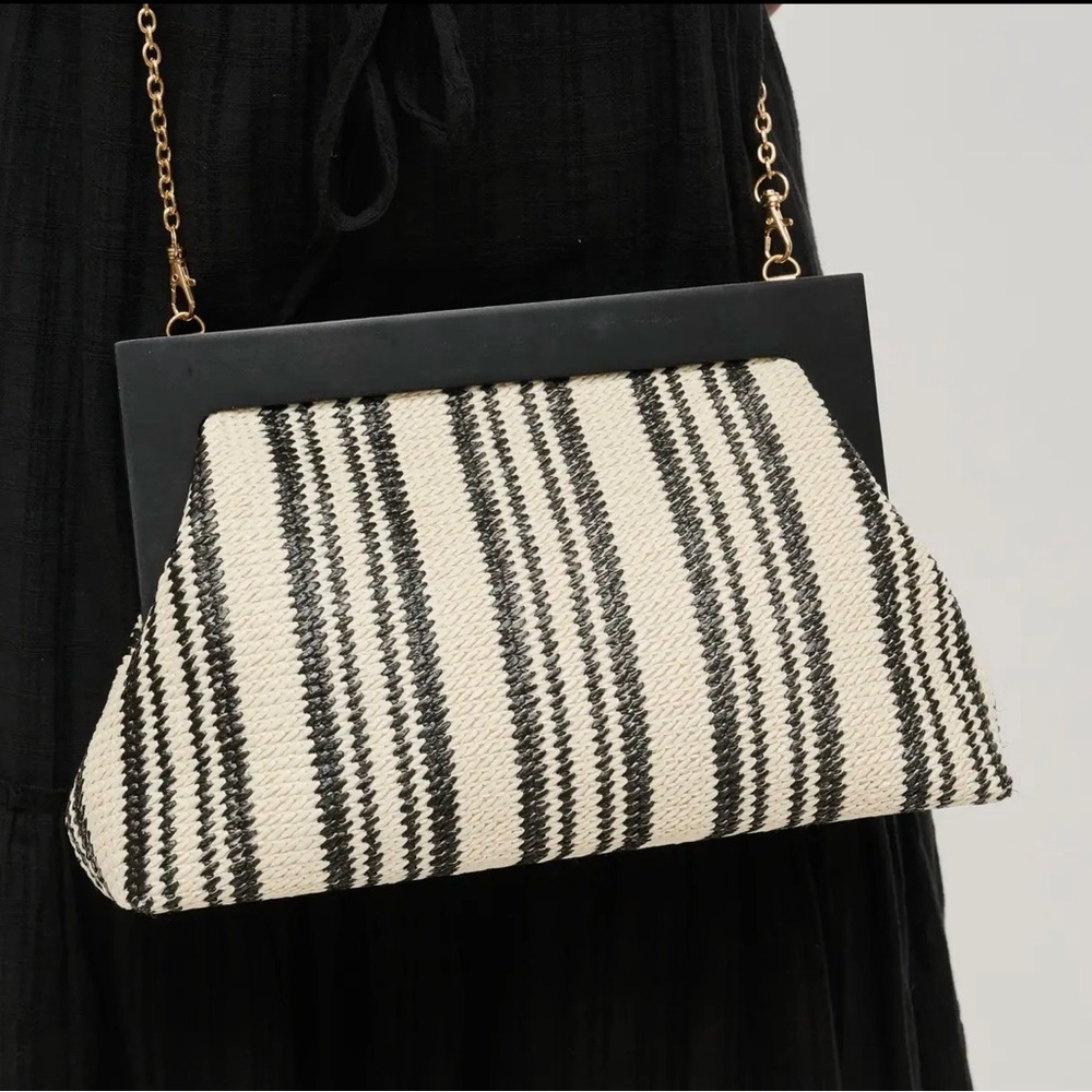 Black & Cream Striped Frame-Top Shoulder Clutch
